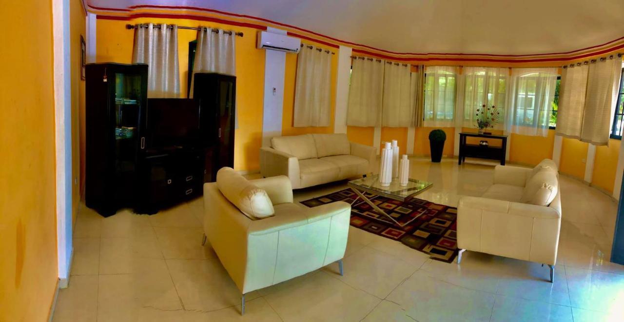 Donpee Guest House Leogane Eksteriør bilde